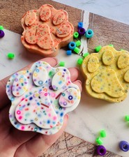 REMELTABLE RAINBOW Animal Paw